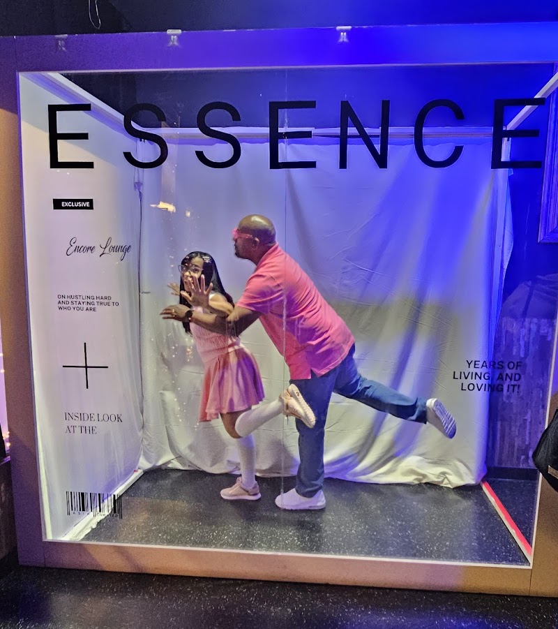Encore Lounge photo 4