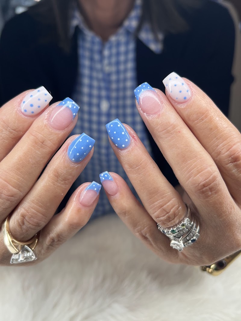 California Nails photo 2