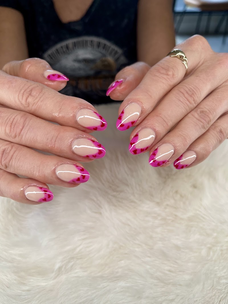 California Nails photo 4