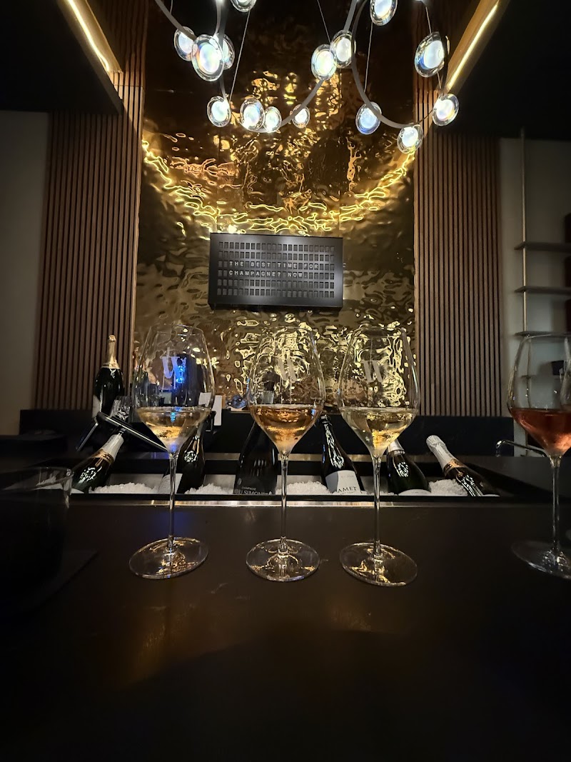 Winston Champagne Bar photo 3