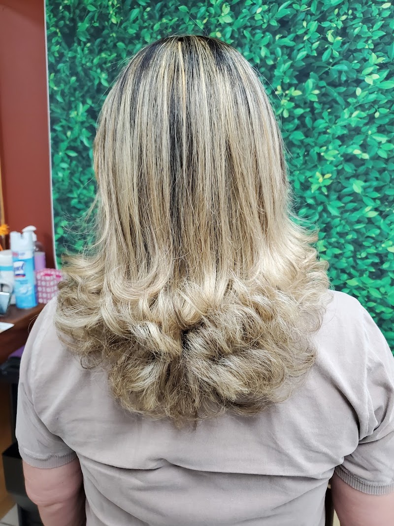 Martha's Image Hair Studio photo 3