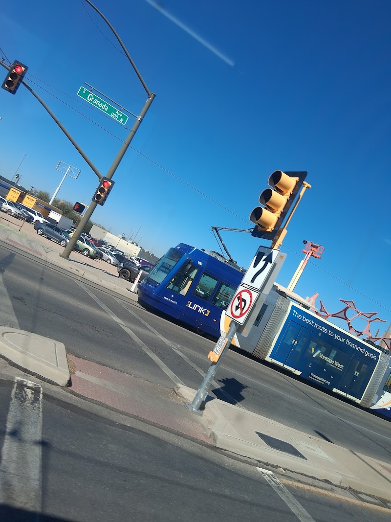 SL/Cushing/Frontage Rd photo 5