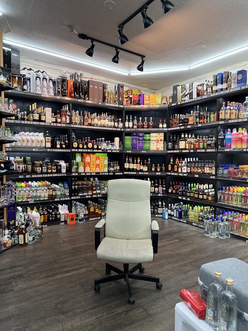 El Paisano Liquor Store photo 2