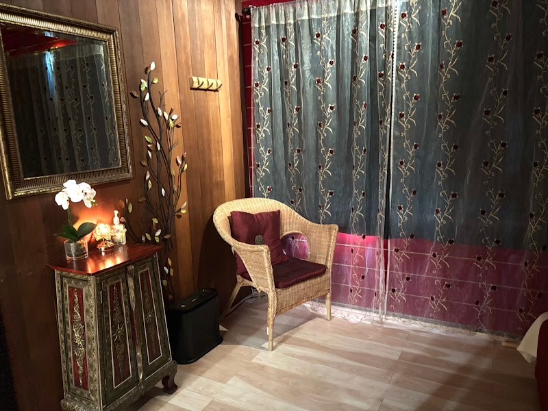 Pure Thai Acupressure & Massage photo 3
