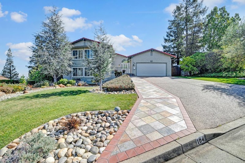 Photo of Spencer Hsu Real Estate Team