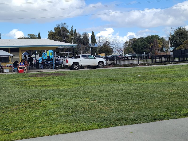 Costano Elementary School photo 3