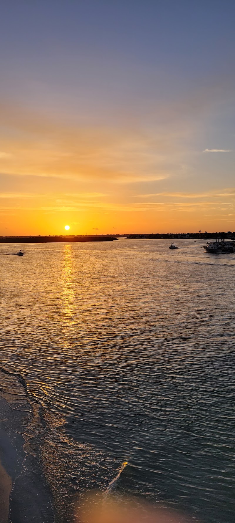 Hubbard's Marina photo 2