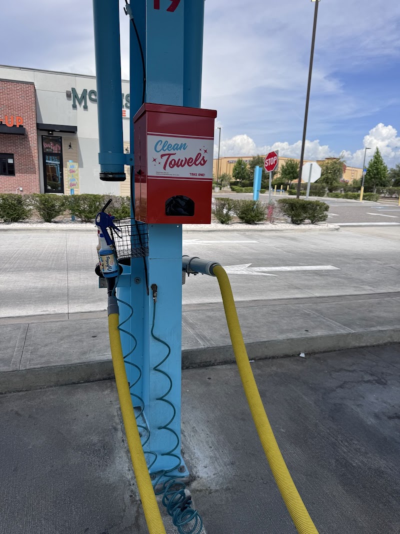 Woodie's Wash Shack - Gibsonton photo 5