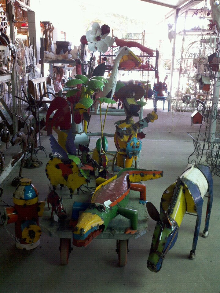 El Curiosities photo 2