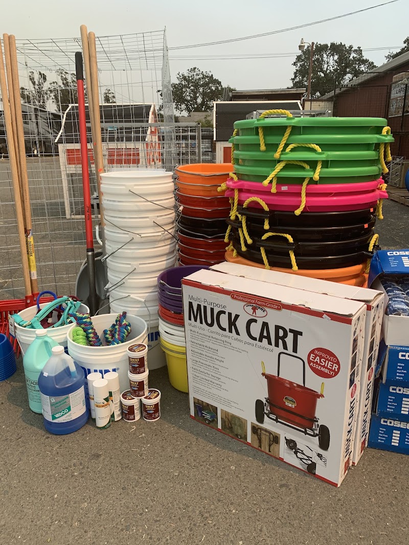 Larsen's Feed & Pet Supply Center photo 4
