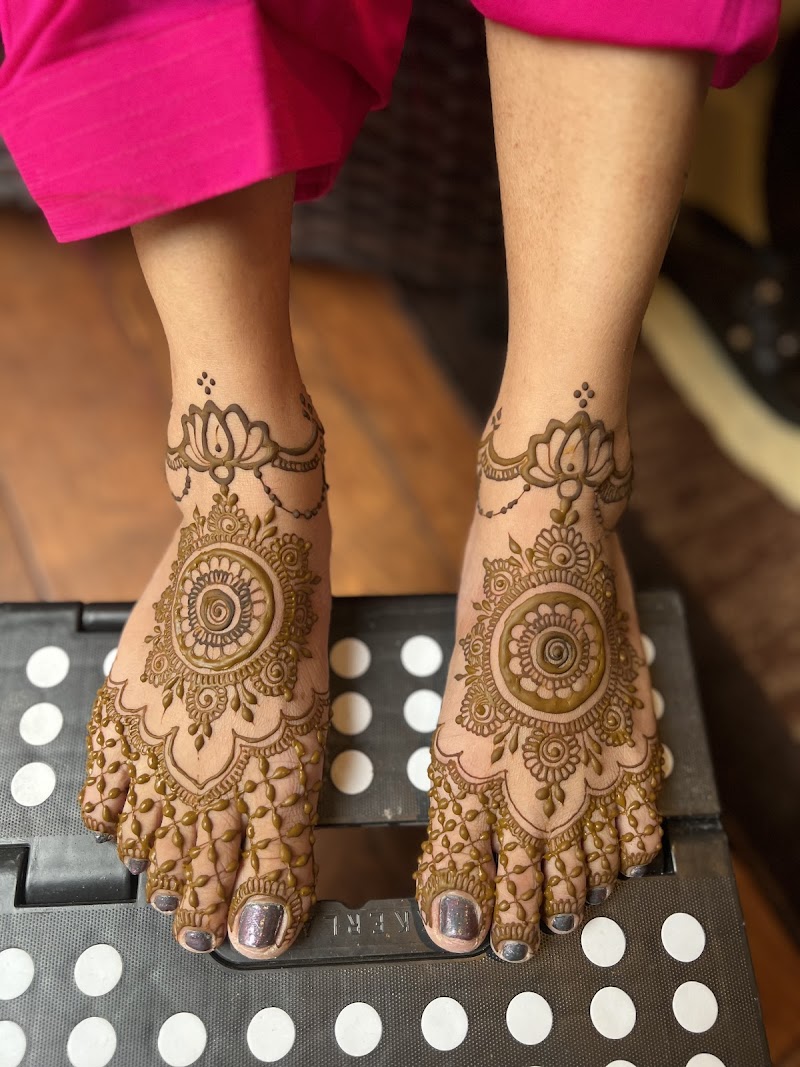 Henna Style By Arati photo 3