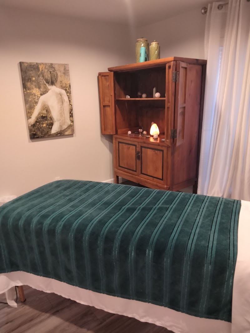 Holly's Healing Touch photo 2