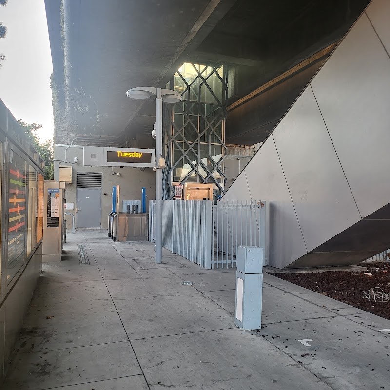 Expo/La Brea photo 4