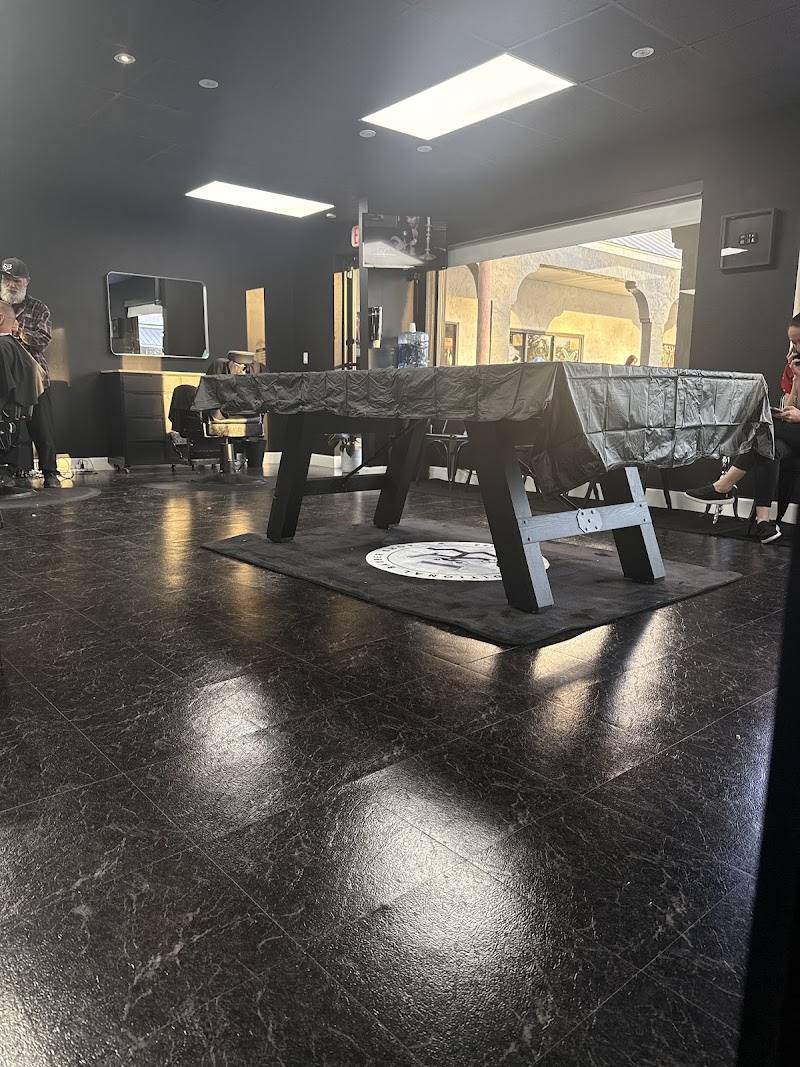 Traditional Barber Shop photo 3
