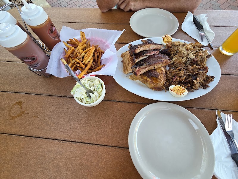 The Ozona Pig photo 5