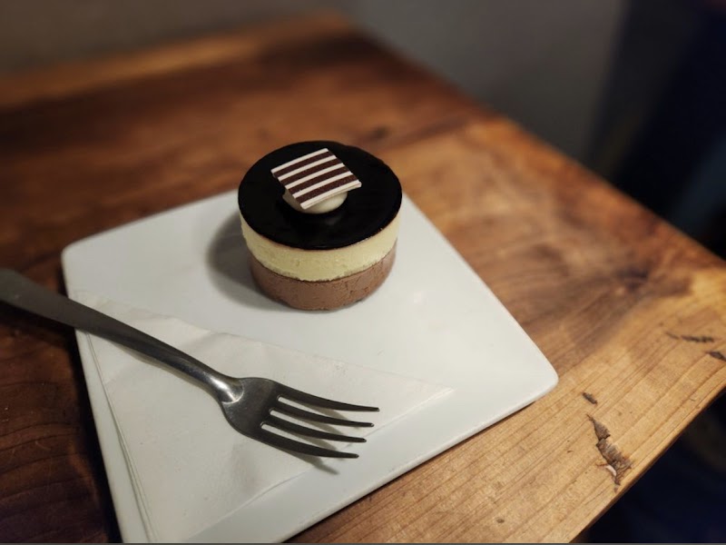 Figaro Dessert Cafe photo 2
