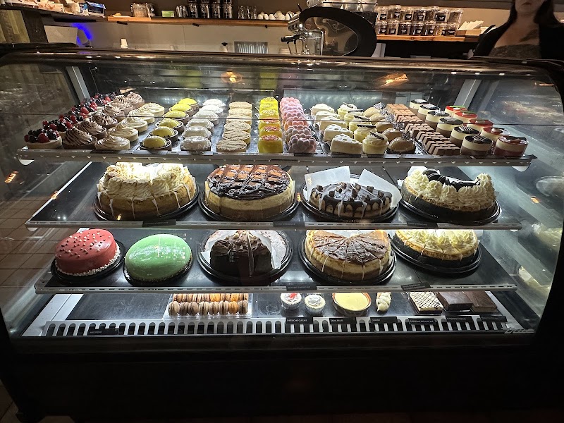 Figaro Dessert Cafe photo 3