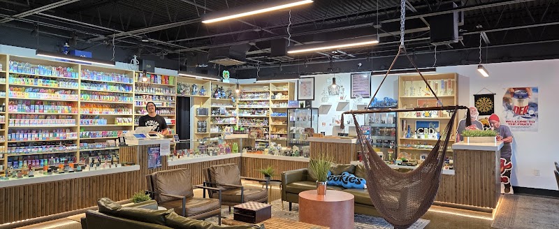 umKAVA X VAPERIOR SMOKESHOP photo 3