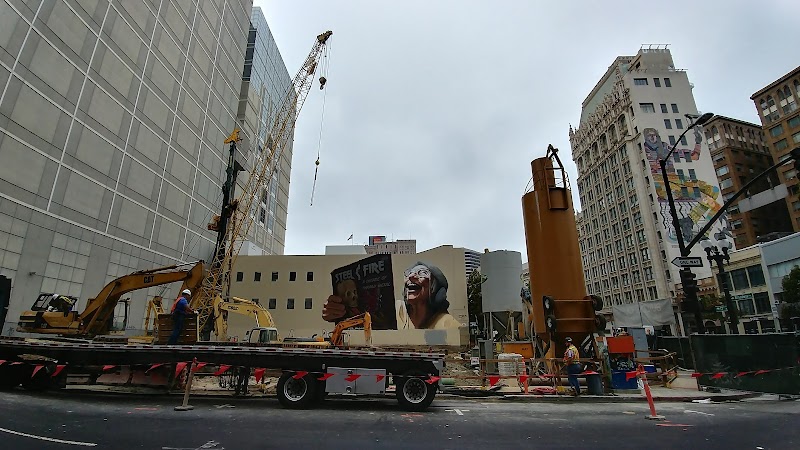 Broadway & 17th St (19th St BART Station) photo 3