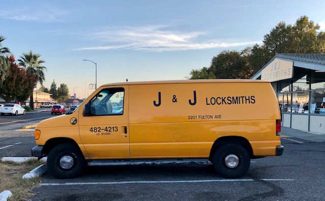 J & J Locksmiths photo 3
