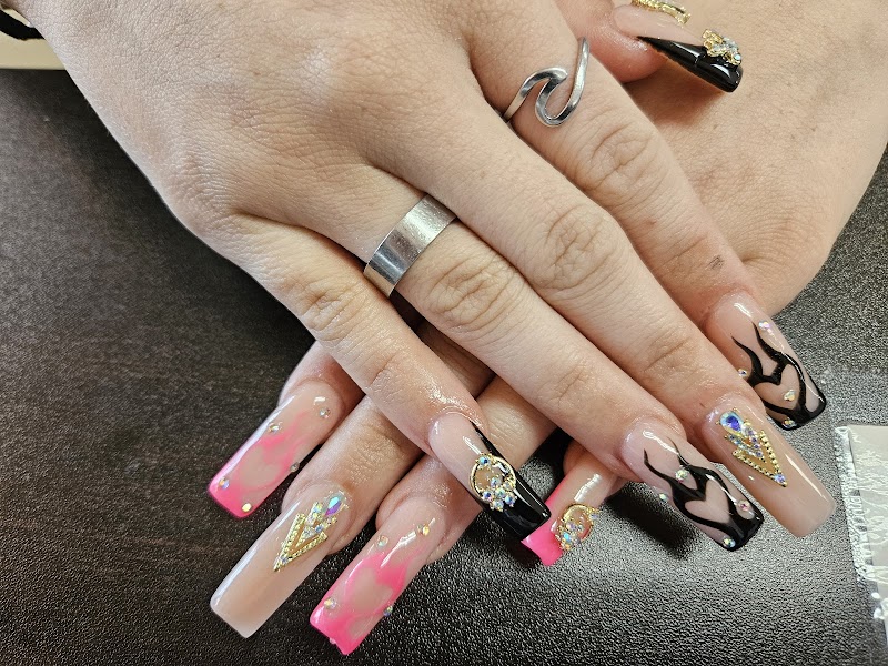 Botanique Nails and Spa photo 4