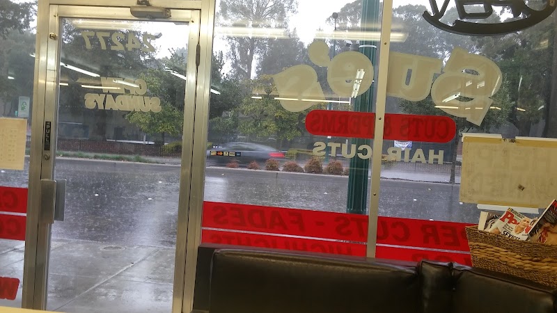 Sue's Cuts & Perms photo 3