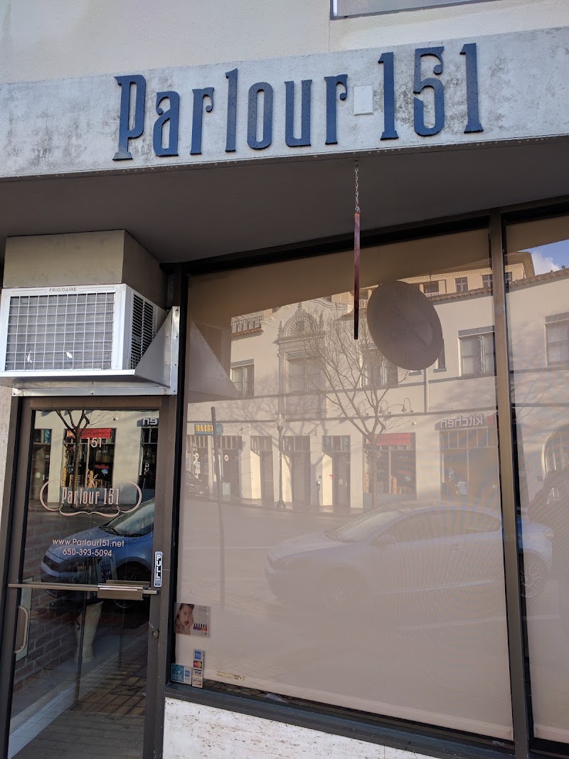 Parlour 151 photo 2