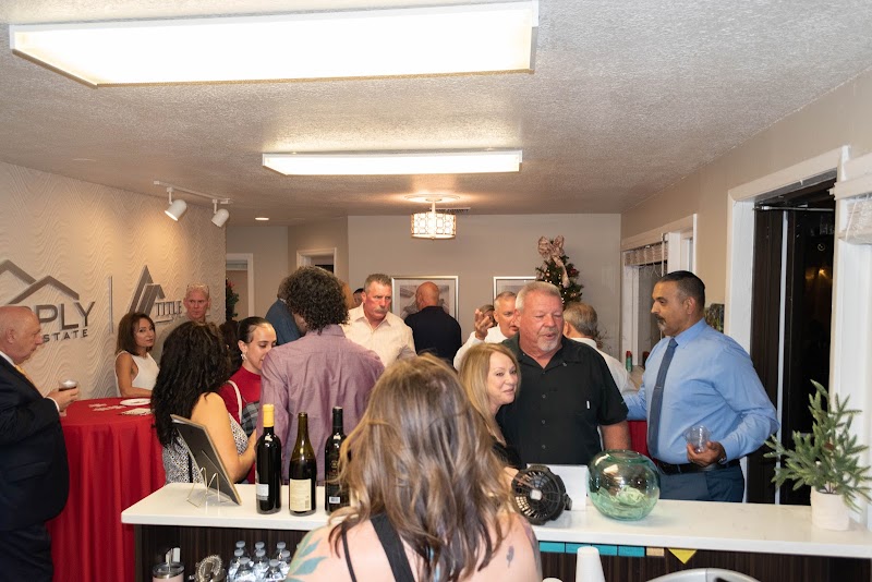 Lipply Real Estate photo 5