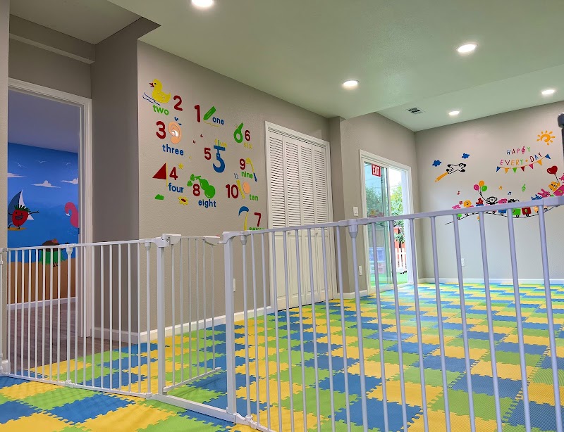 Little Starfish Bilingual Daycare photo 5
