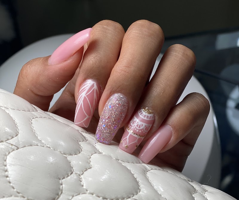 Pure Flawless Nails photo 3