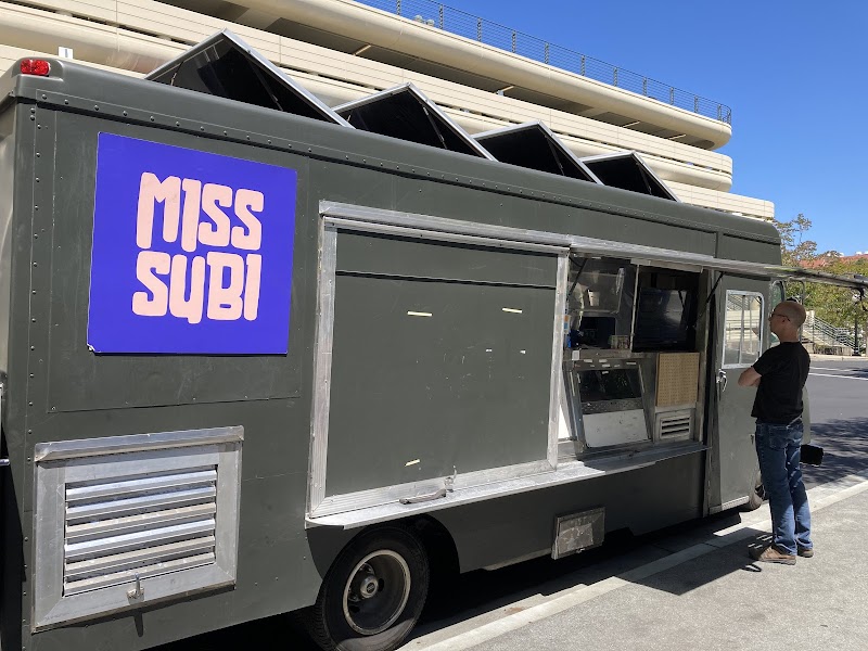 Stanford food trucks photo 3