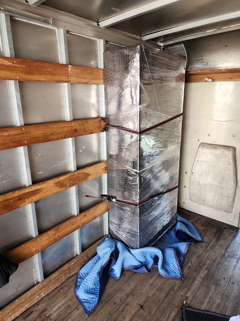 Photo of Gola moving & Delivery