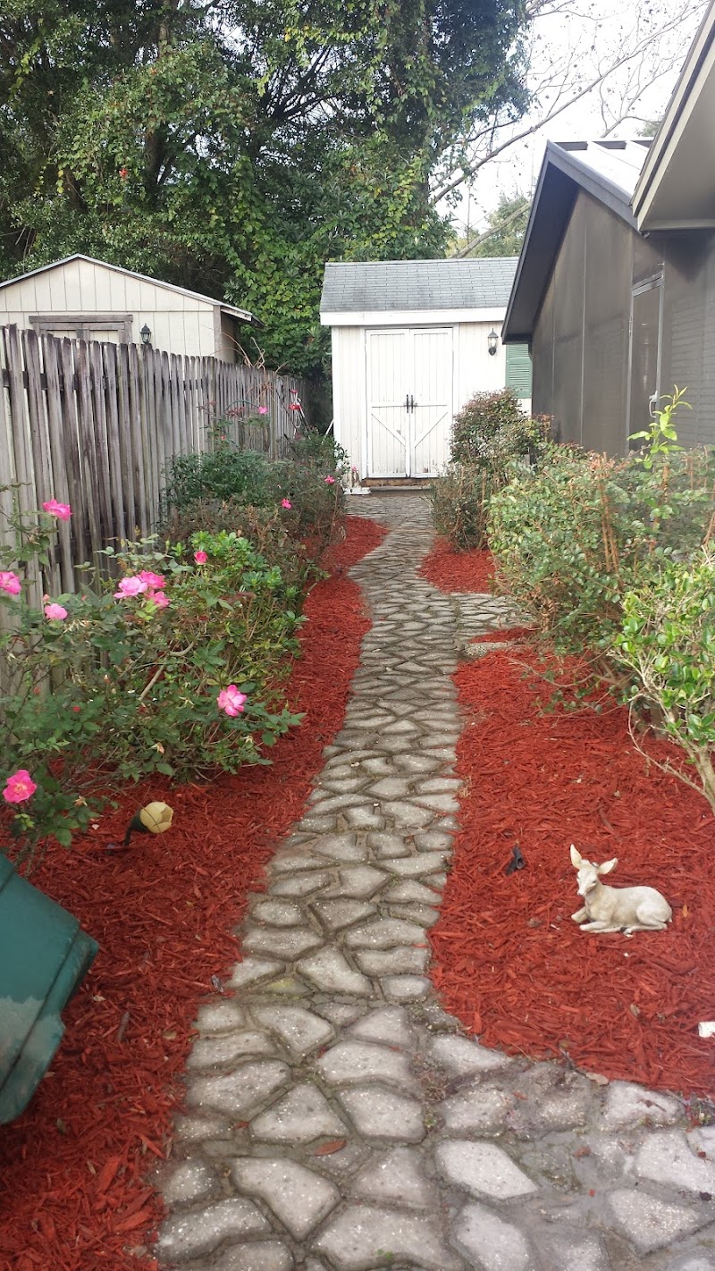 Gus's Lawn Care Inc. photo 4