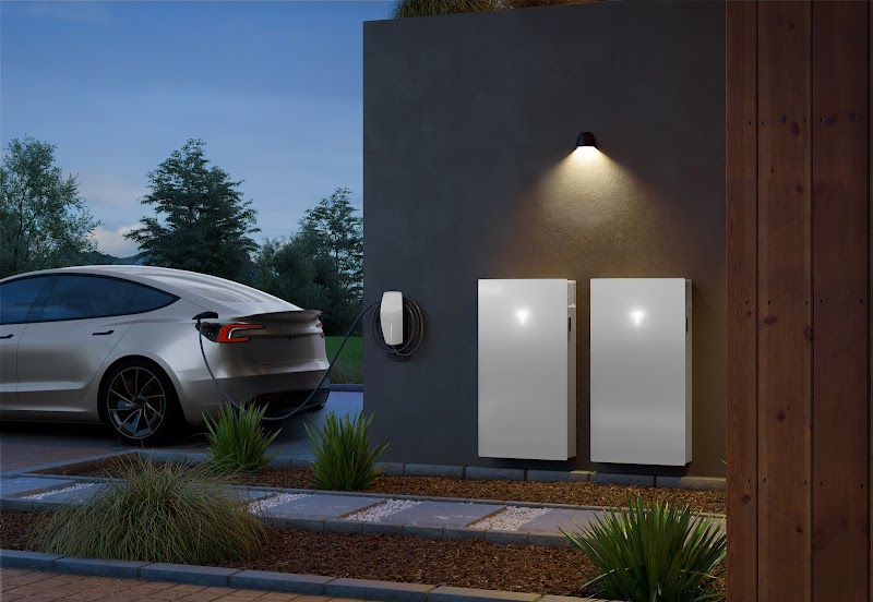 Tesla photo 3