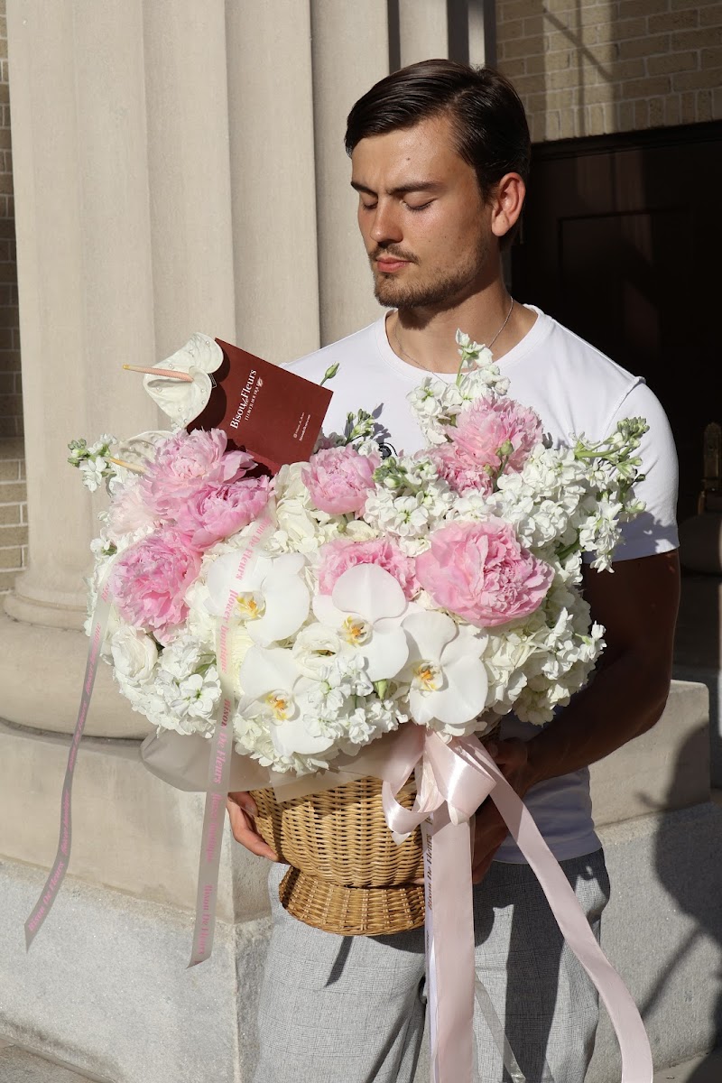Bisou De Fleurs - Online Flower Boutique photo 2