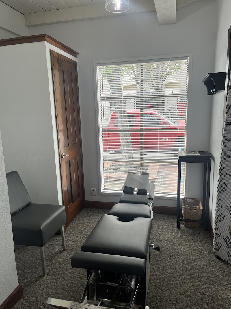 Lacerda Chiropractic Inc. photo 3