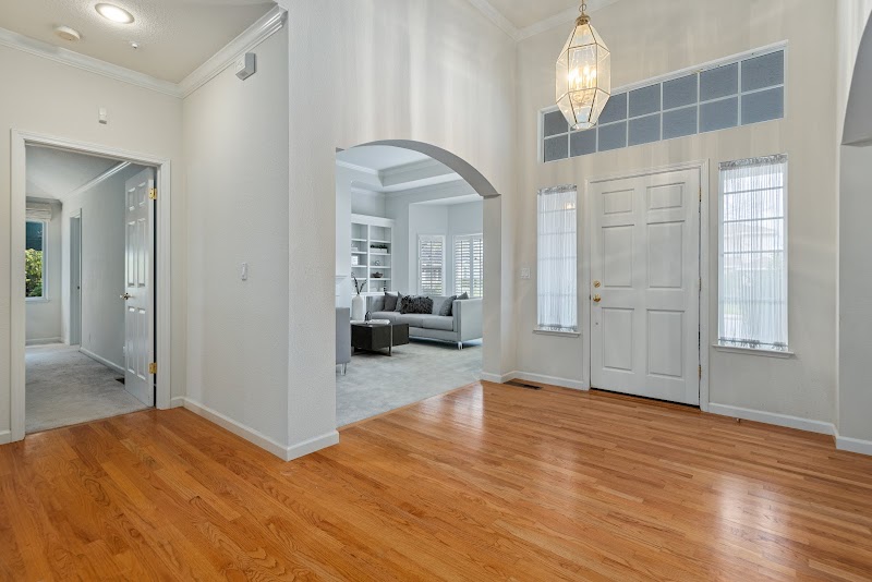 Sandy Sicsko and Joe Borromeo Real Estate photo 5
