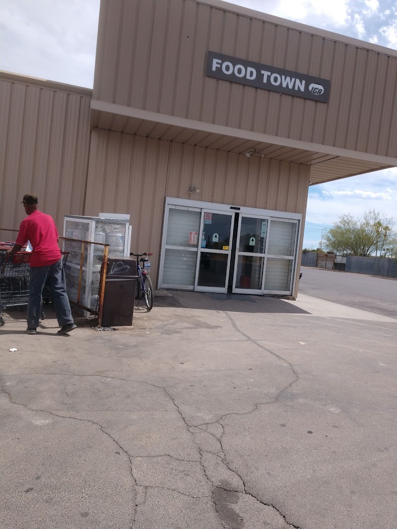 Food Town IGA - Eloy AZ photo 5