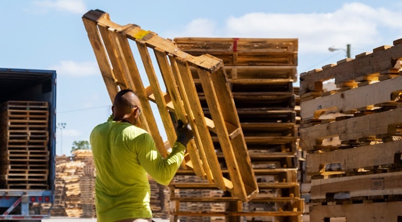 Kamps Pallets Inc. Mulberry photo 2