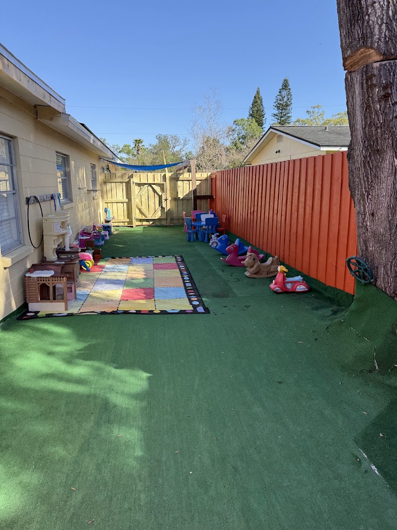 Yoly home daycare photo 2