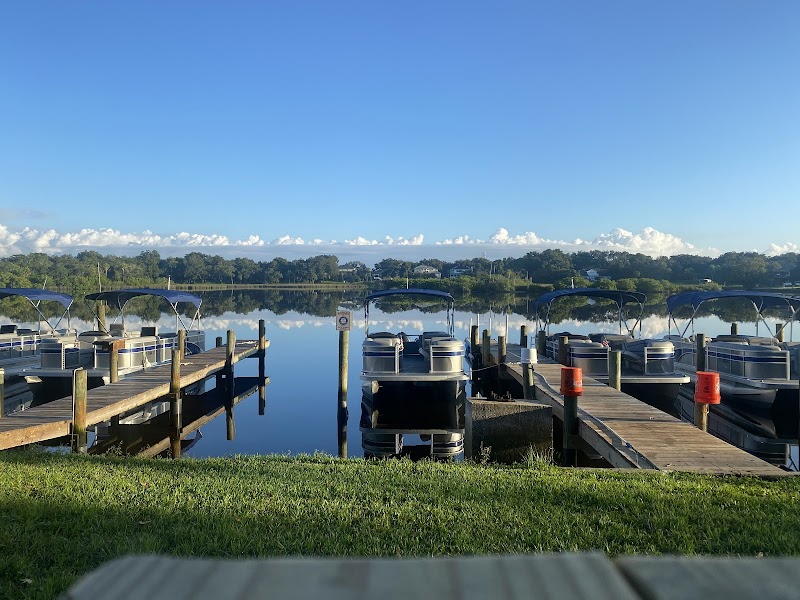 Freedom Boat Club - Alafia River: Jerry's Dockside Bar & Grill photo 5