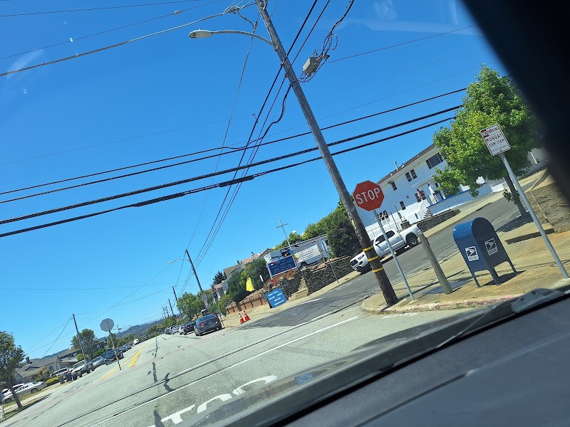 Grand Ave Hardware photo 2