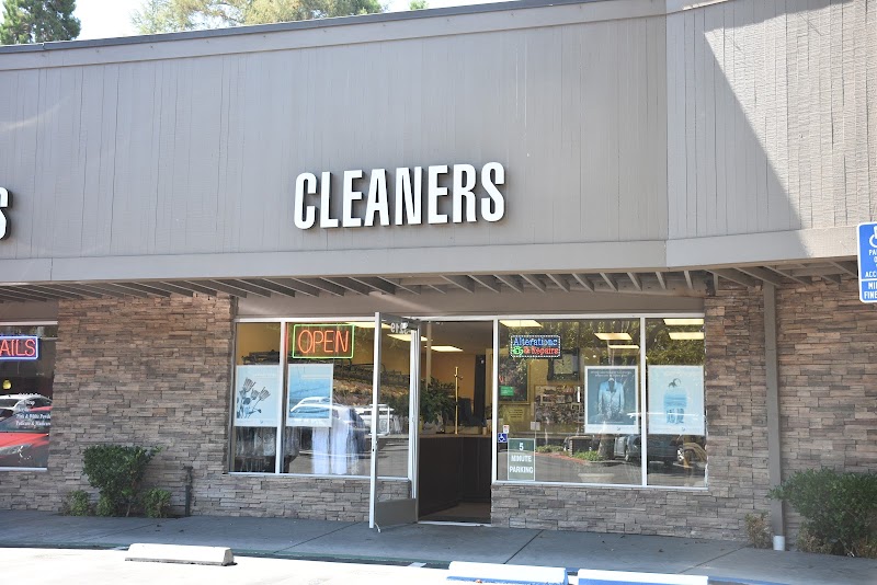 Sparklizing Cleaners & Laundry photo 3