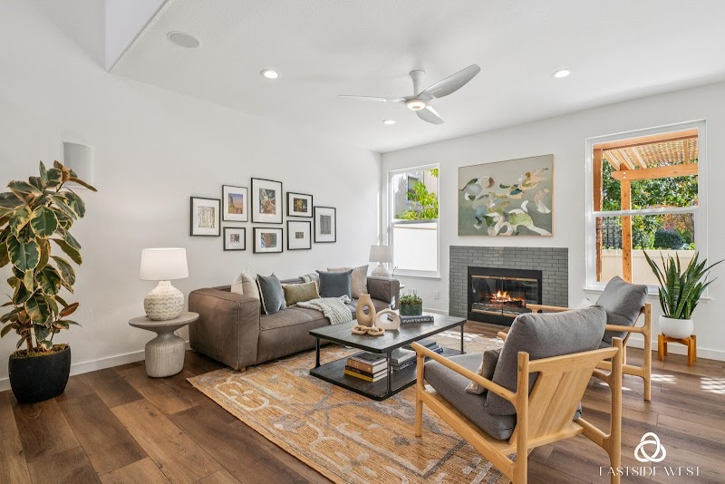 Photo of Eastside West ~ Becky Cusack, Broker
