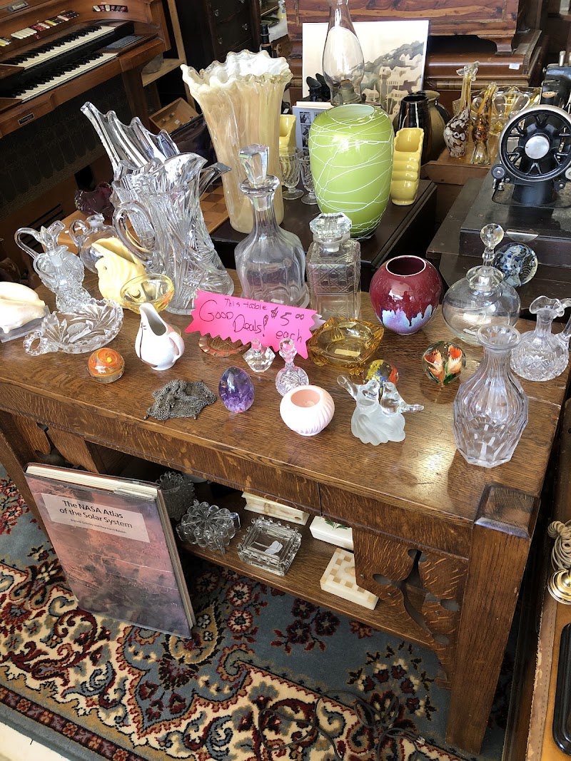 Fabulosity Antiques and wondrous things photo 4