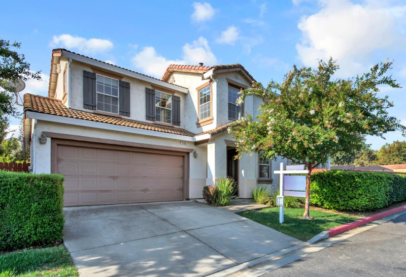 Realty ONE Group Fox photo 2