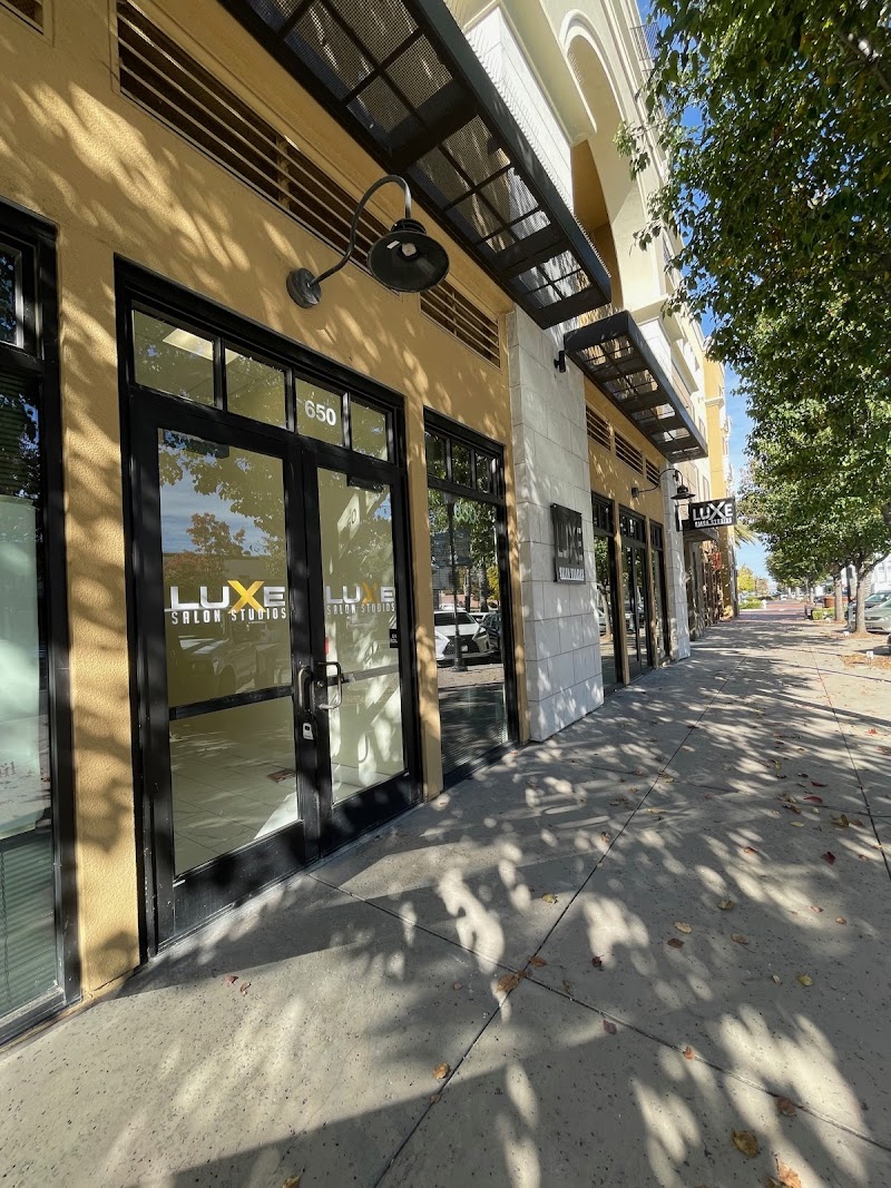 Luxe Salon Suites for Rent photo 5