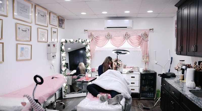 Luxe Salon Suites for Rent photo 3