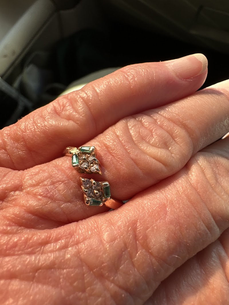 Isy's Fine Jewelry photo 5