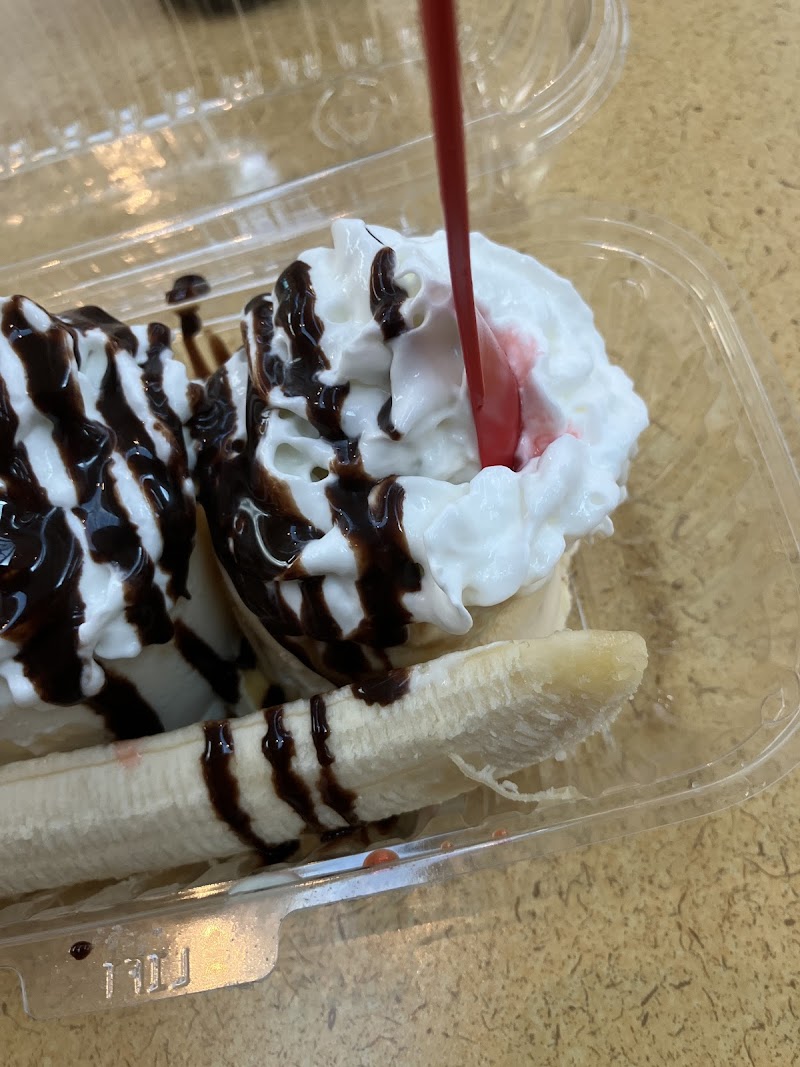 Desert Delights Ice Cream Parlor photo 2